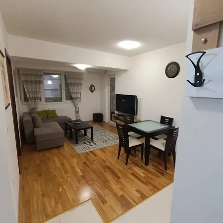 28 * Üsküp