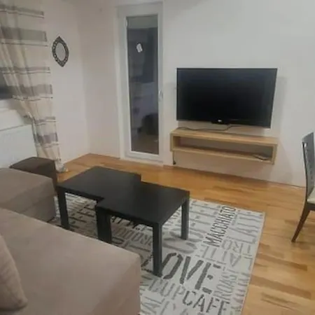 28 Apartament